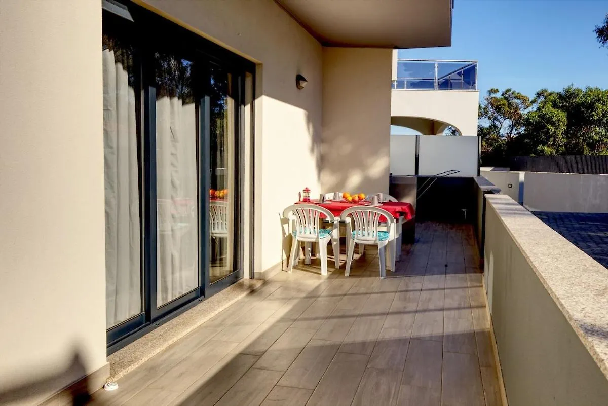Lägenhet Modern Vacation Home With Pool In Quarteira Portugal