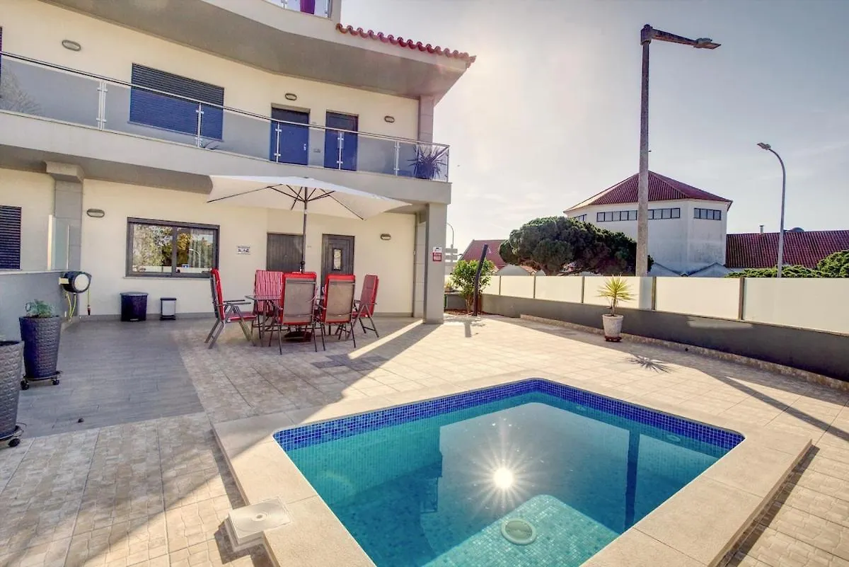 Lägenhet Modern Vacation Home With Pool In Quarteira Portugal
